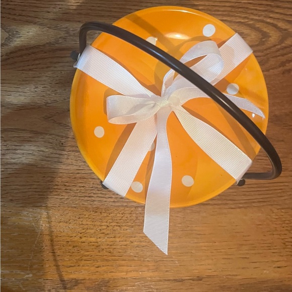 Orange Polka Dot Set of Four Small 6’ Plates w/Caddy - Picture 4 of 11